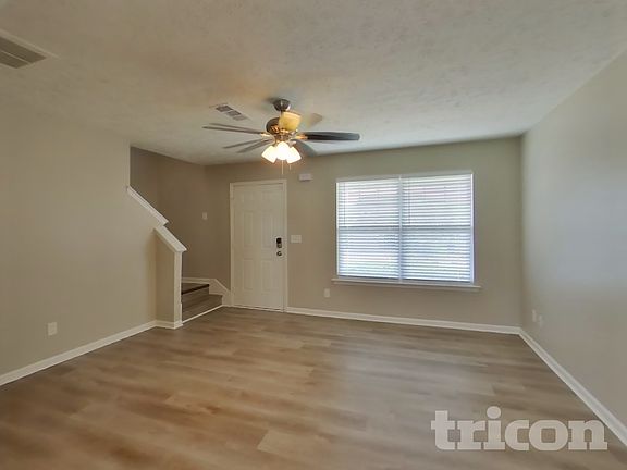 2nd image of 1109 Shallowbrook Trl S