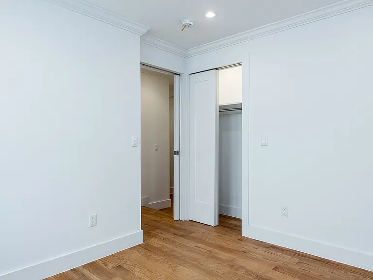 250 Washington Ave #C3 — Photo 12