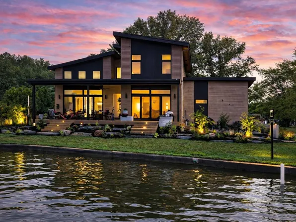 1101 Country Club Ln, Warsaw, IN 46580