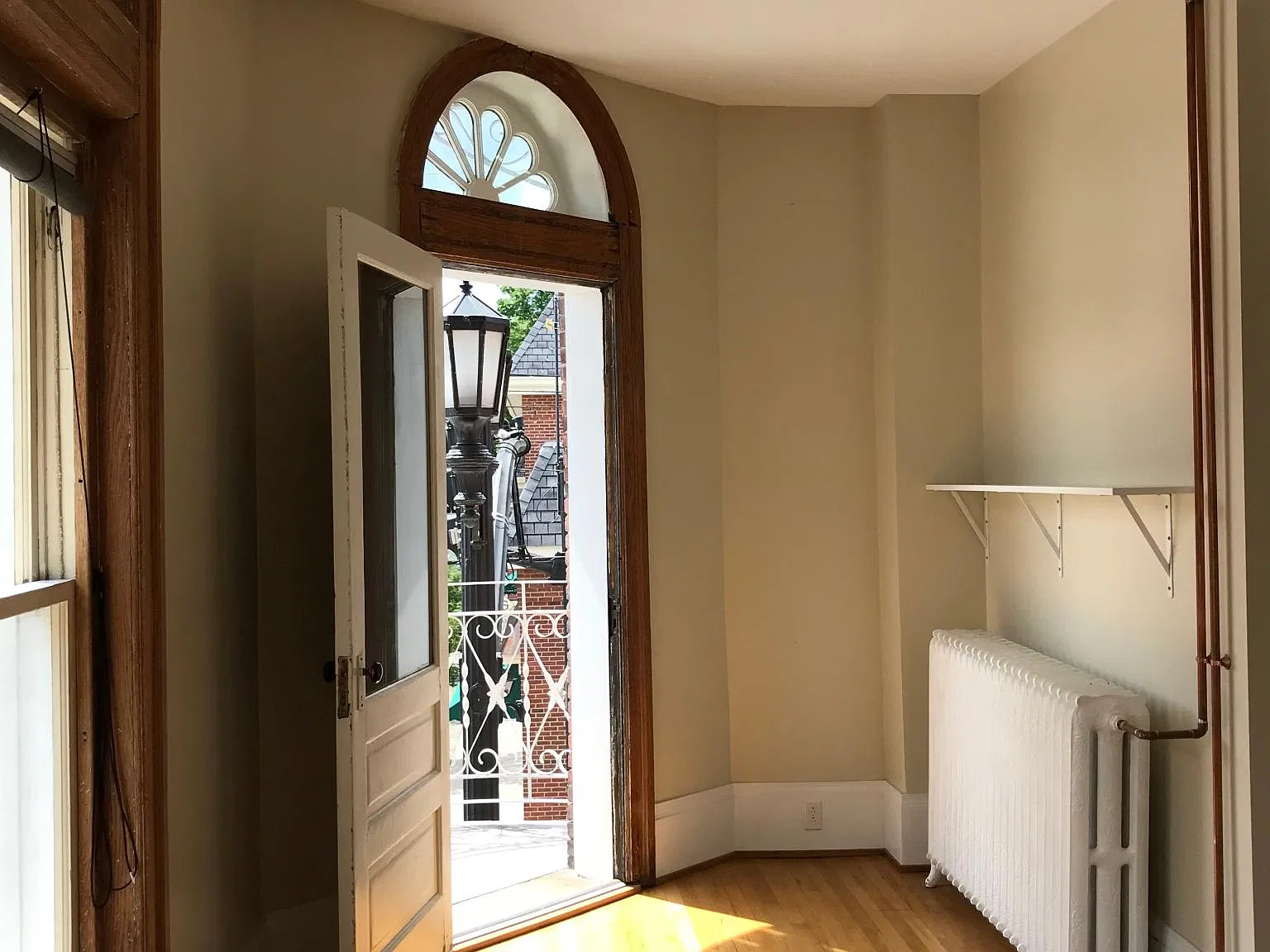 Studio, 500 sqft, $940 — Photo 2