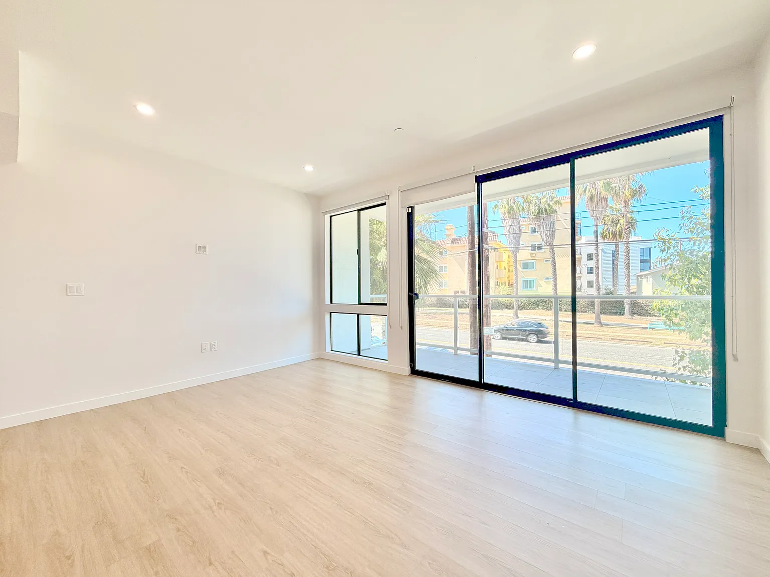 2 bed, 1300 sqft, $4,195 — Photo 4