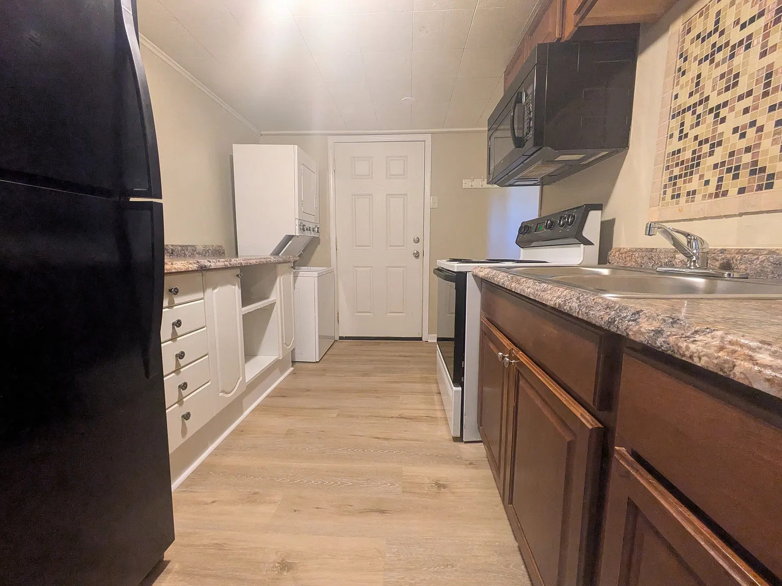 1 Desavage Street - H — Photo 2