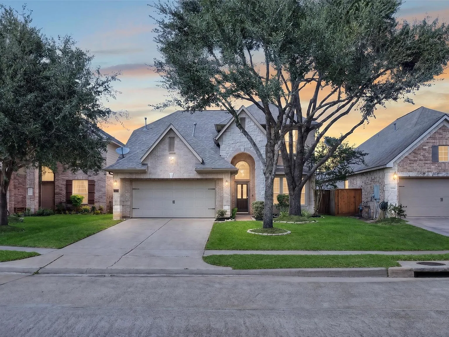 4 bed, 3.5 bath, 2510 sqft, $2,750 — Photo 2