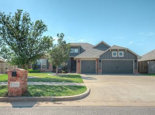 13604 Lark Ln, Oklahoma City, OK 73142