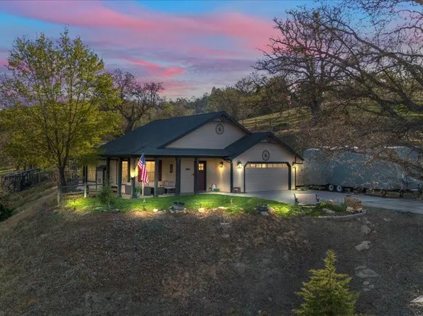 30300 Knight Ct, Tehachapi, CA 93561