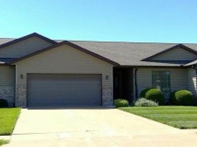 432 Mill Ridge Rd #432, Clinton, IA, 52732