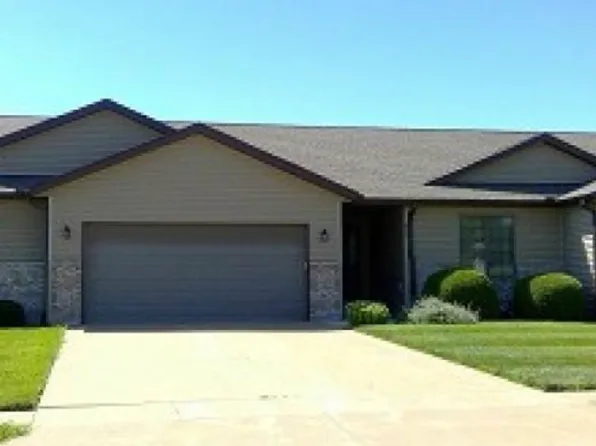 432 Mill Ridge Rd #432, Clinton, IA 52732