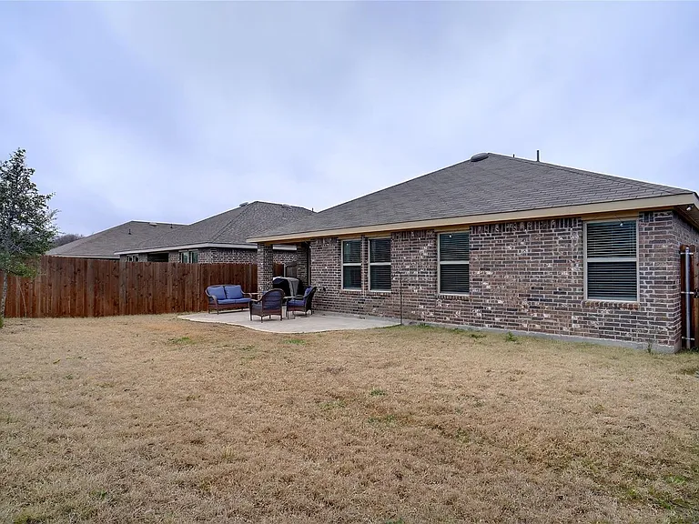 104 Omaha Ln — Photo 24