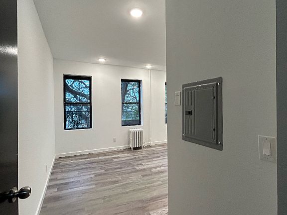 3rd image of 33 Storms Ave APT 3B