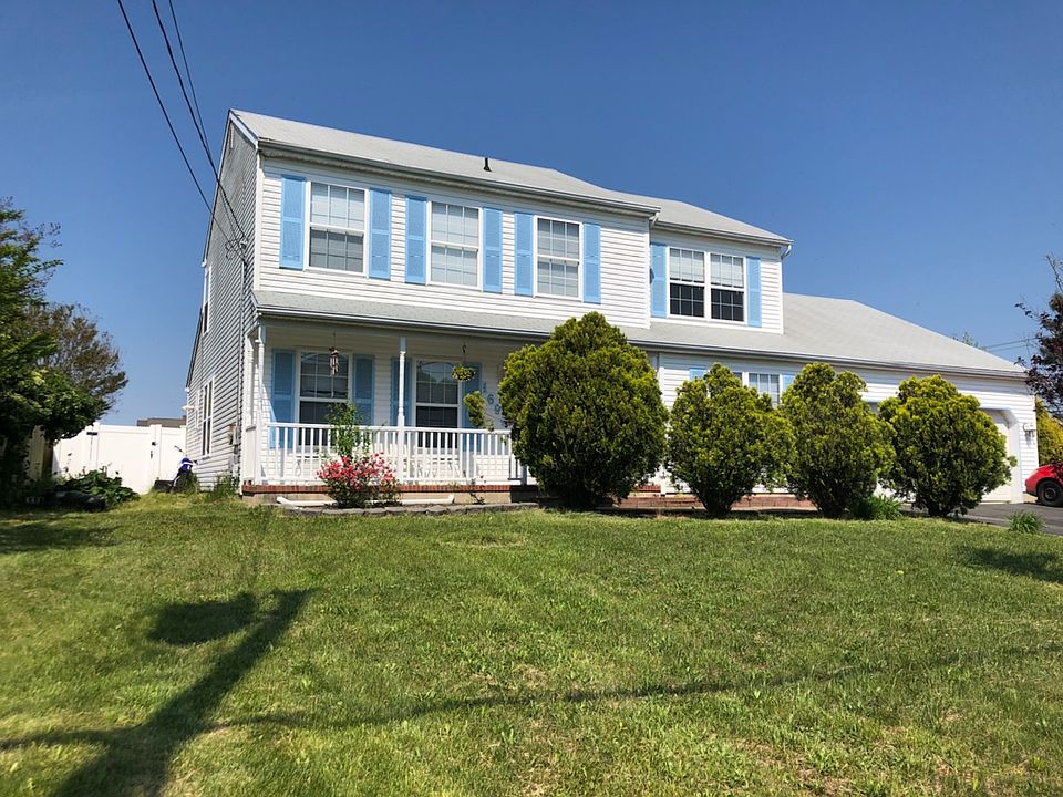 1699 Breakers Dr, Manahawkin