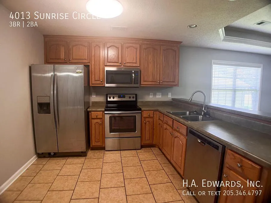 4013 Sunrise Circle — Photo 3