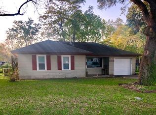 1005 Alice St, Sweeny, TX 77480