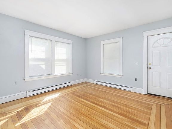 3rd image of 68 Covel Cir