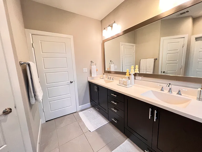 2705 Yellow Jasmine Ln — Photo 34