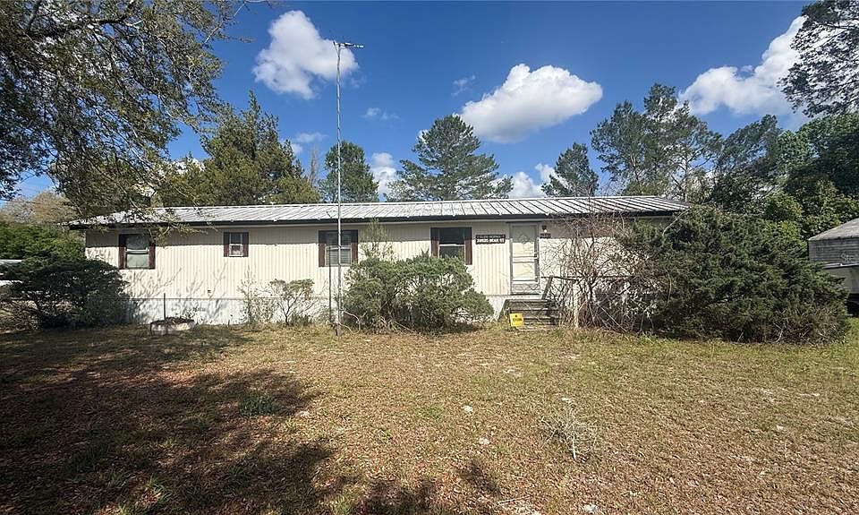 1st image of 28520 Holly Ave