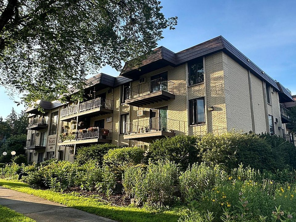 1st image of 2809 E Minnehaha Pkwy APT 304