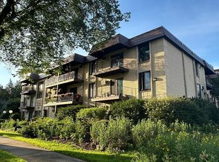 2809 E Minnehaha Pkwy APT 304, Minneapolis, MN 55417