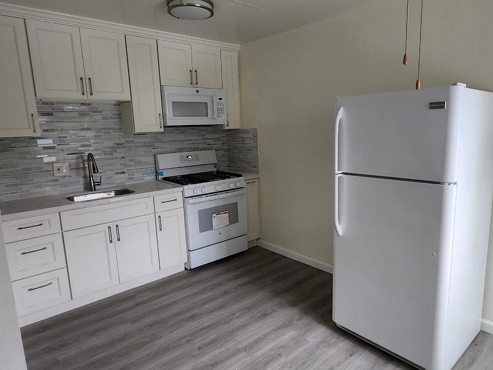 Newly Remodeled Kitchen