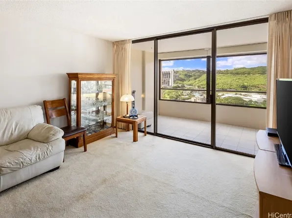 1717 Mott Smith Dr APT 2202, Honolulu, HI 96822