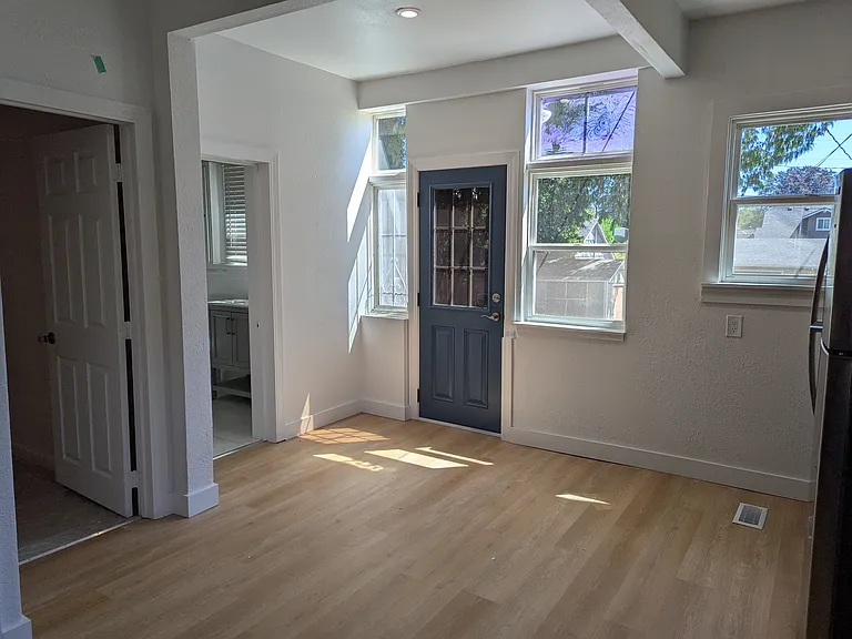 3625 S K St — Photo 37