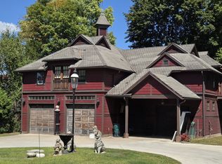 313 Maple St, Springfield, MA 01105