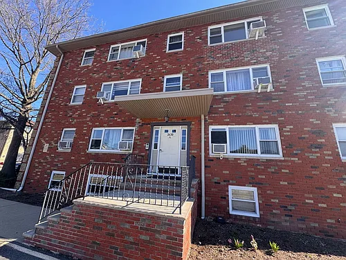 2430 8th St #5A Photo 1