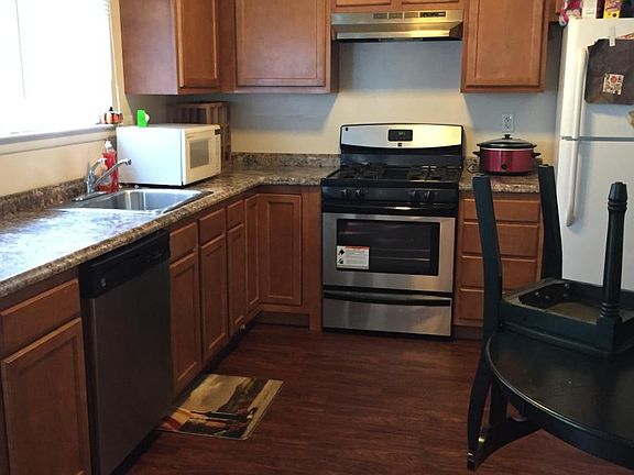 Kitchen Wood Floor Steel Appliance