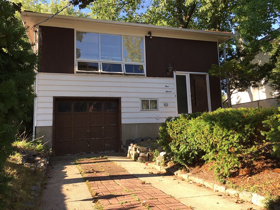 1st image of 411 Ashland Ave