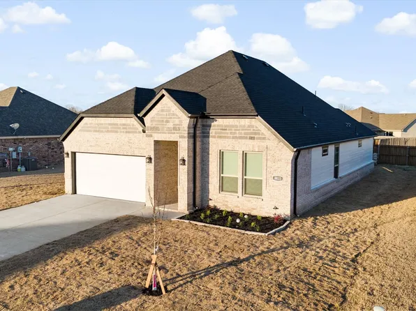 8833 Kiowa Dr, Greenville, TX 75402
