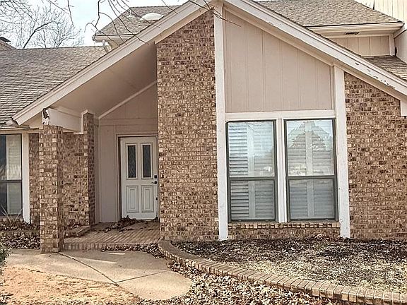 2nd image of 6021 Oak Tree Rd