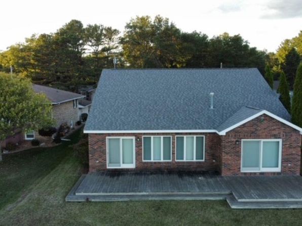 587 Pine Ln, East Tawas, MI 48730
