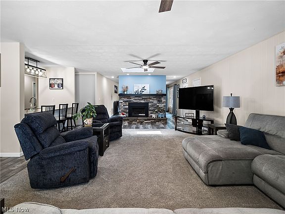 5th image of 557 Crossbrook Dr