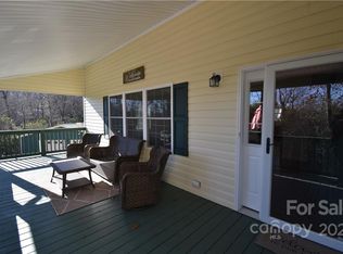 36 Coltons Way, Penrose, NC 28766