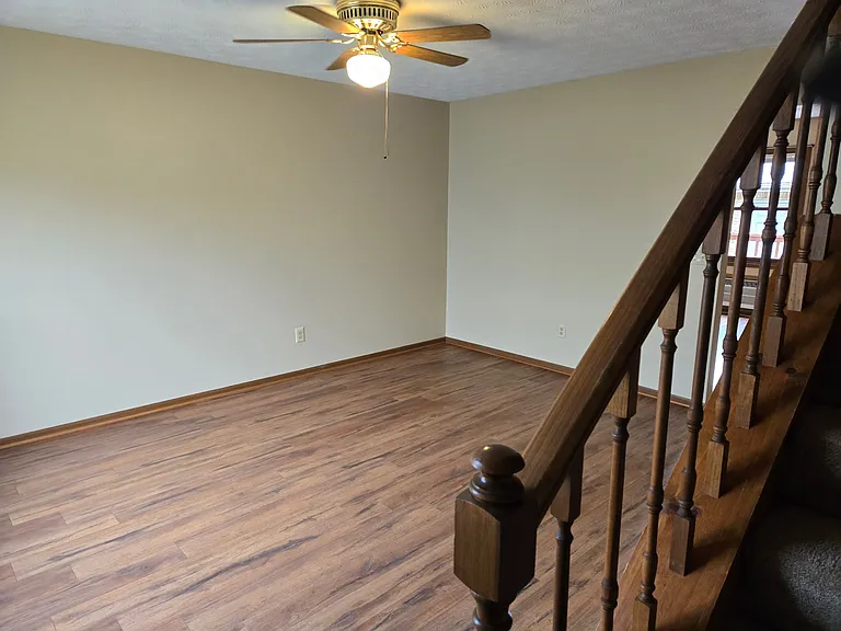675 Mumford Dr #B — Photo 3