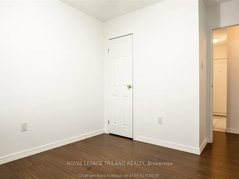 955 Grand Ave W #306 — Photo 2