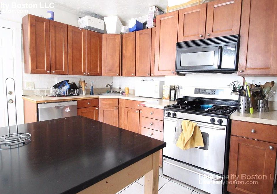 2nd image of 6-8 Allston St