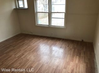 1120 N Forest Ave, Springfield, MO 65802