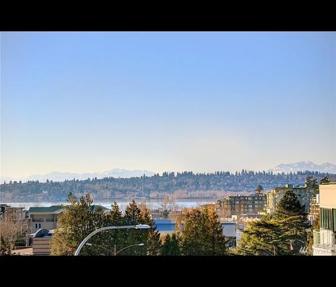 555 Kirkland Way — Photo 4