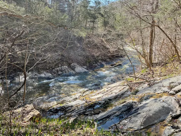 Indian Rock Rd, Buchanan, VA 24066