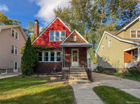 686 Princeton Rd, Berkley, MI 48072