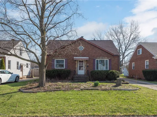 4145 W 220th St, Fairview Park, OH 44126