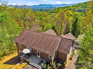 24 Sunnie Rae Ln, Candler, NC 28715