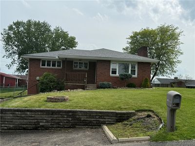 215 Locust Ave, Houston, PA, 15342