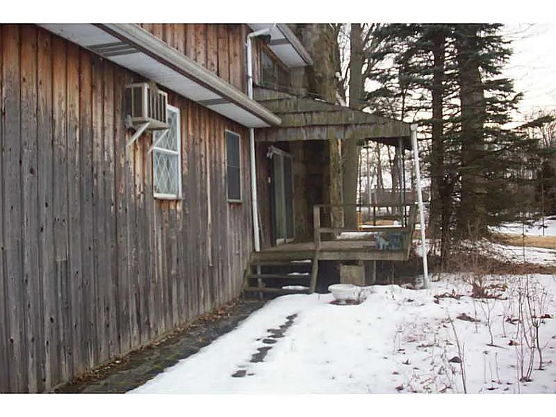 111 Mallard Dr photo 1