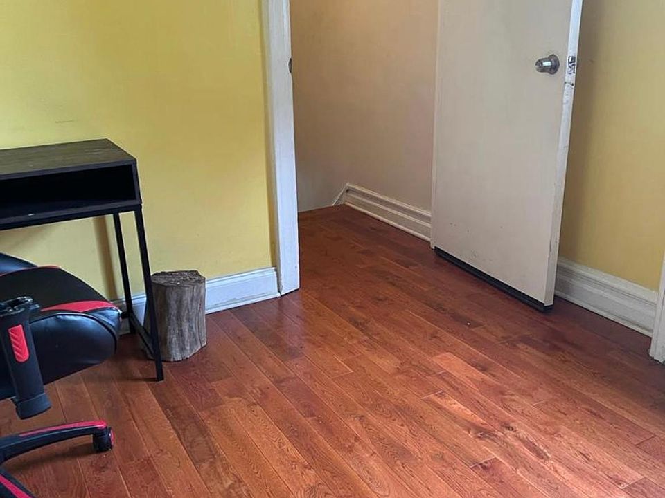 2nd image of 1945 Paulding Ave Floor 2