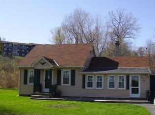 19 Canal Rd, Halfmoon, NY 12065