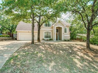 209 Tharp Dr, Highland Village, TX 75077