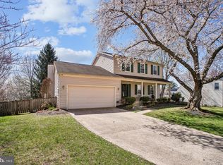 12729 Fantasia Dr, Herndon, VA 20170