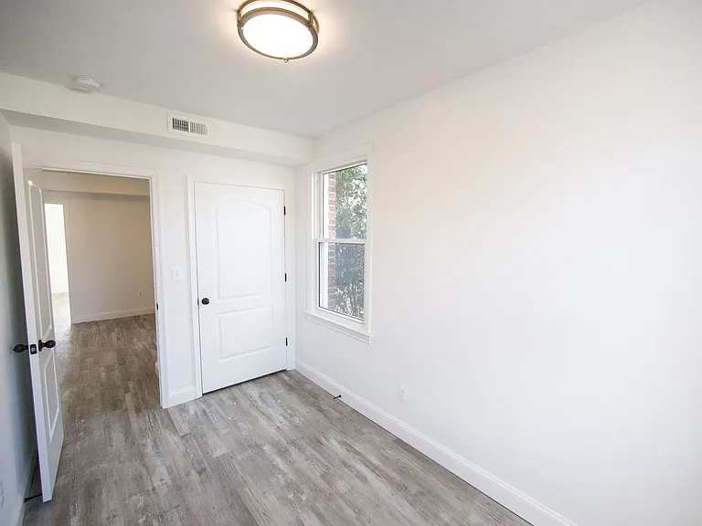 431 Brandywine St SE — Photo 5