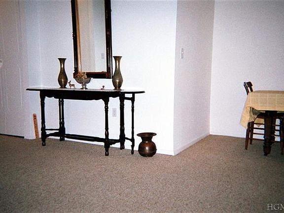 5th image of 360 Westchester Ave APT 210